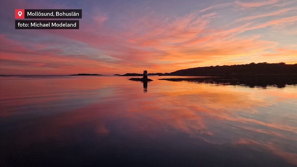 Färgfylld solnedgång utanför Mollösund i Bohuslän den 18 september. Foto Michael Modeland