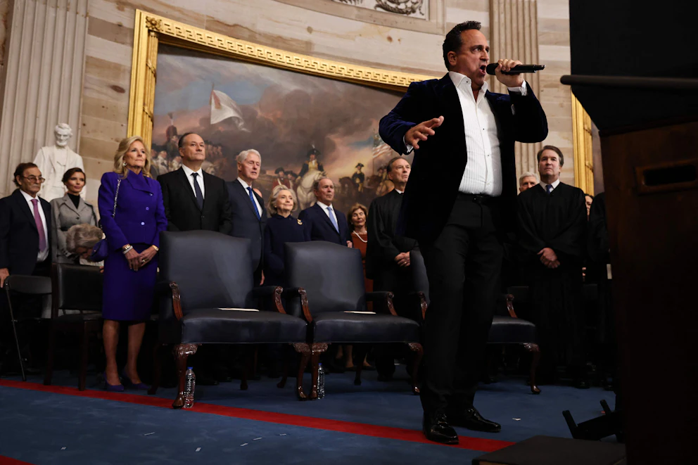 Ceremonin inleds med operasång – Installation av Donald Trump som ...
