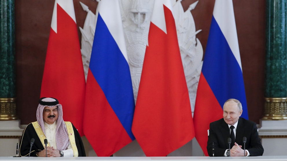 Den ryske presidenten Vladimir Putin och Bahrains kronprins Hamad bin Isa Al Khalifa möttes under torsdagen i Kreml. 