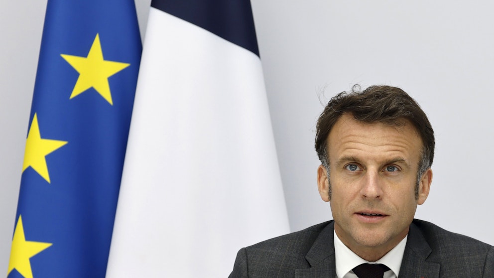 Emmanuel Macron föreslår en vapenvila i  internationella konflikter under OS i Paris.   Foto: Ludovic Marin/ Pool Maxapp out 