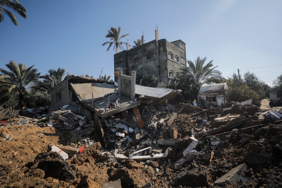 Ett helt förstörd hus i Rafah