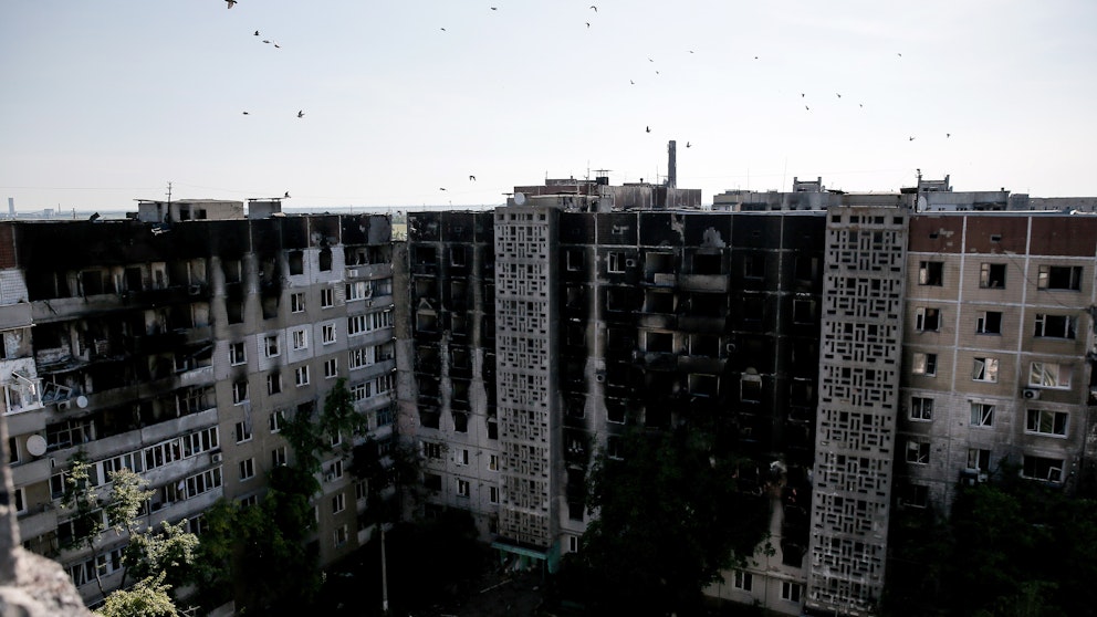 Förstörda flerfamiljshus i Vuhledar . Foto:  Oleg Petrasyuk/EPA 