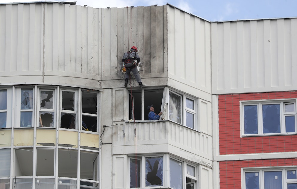 Förstörd husfasad i Moskva.