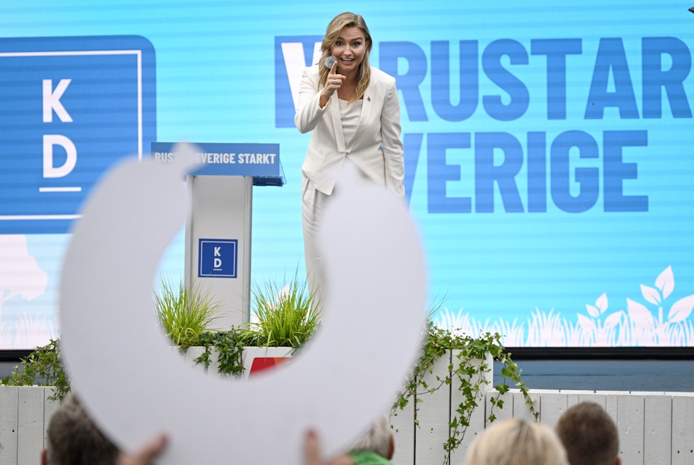 Kristdemokraternas partiledare Ebba Busch talar i Almedalen.  Foto: Anders Wiklund/ TT