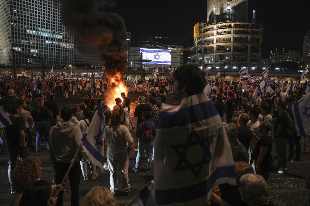 Protester i Tel Aviv. Foto: Oded Balilty/AP